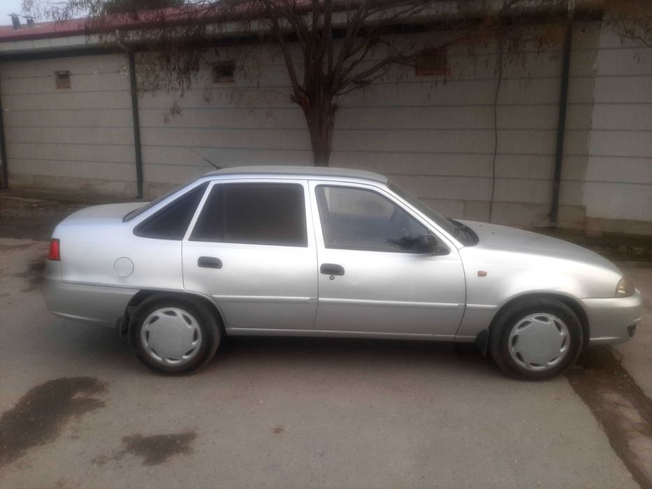 Нексия 2 сотилади