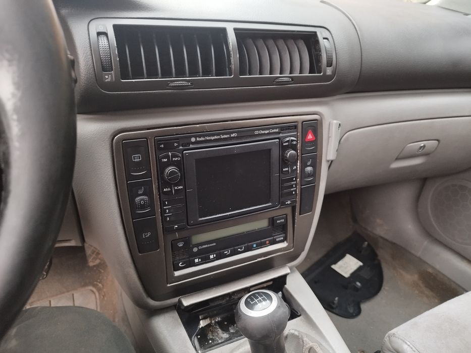 Продавам Пасат Б 5.5 2.5 150 4х4 На части