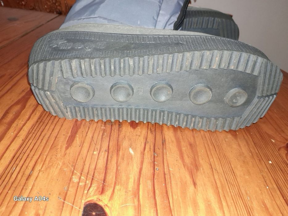 Продавам зимни апрески