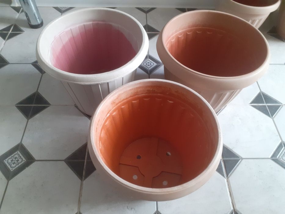 Продается цветочные горшки