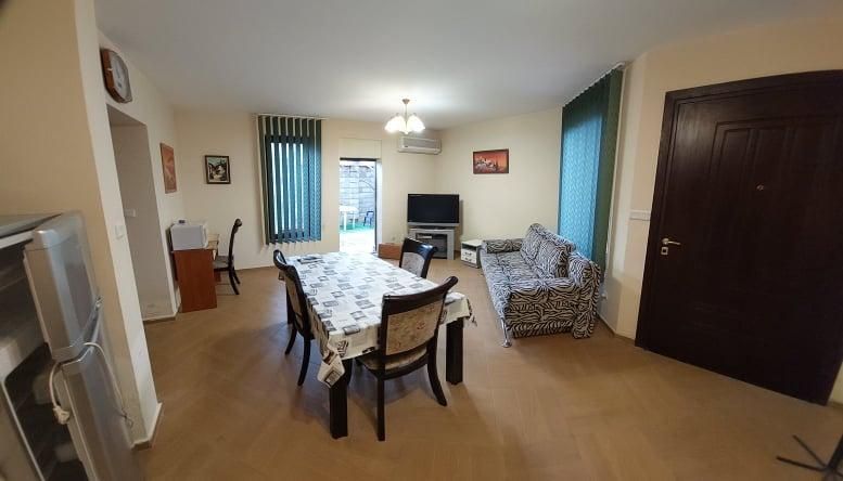 Дава се под наем Къща в Варна, Победа - 150 кв.м за 500 € - Снимка #1