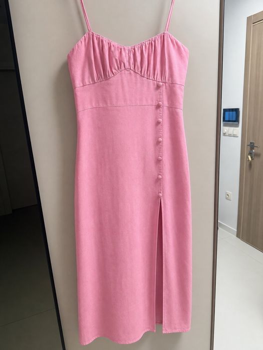 Красива рокля Zara