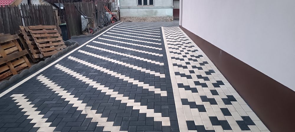 Echipa montaj pavaje și borduri.