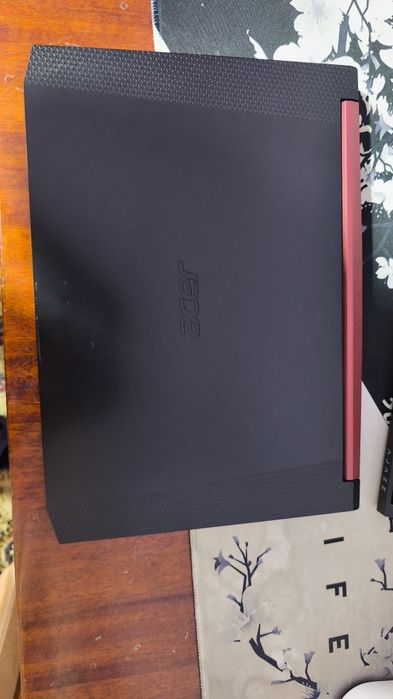 Продам ноутбук acer.