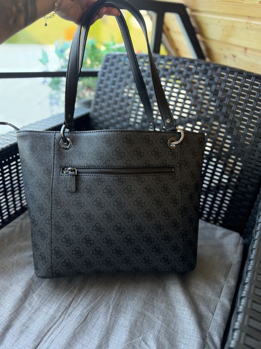 Geanta shopper Guess Noelle Elite Tote
