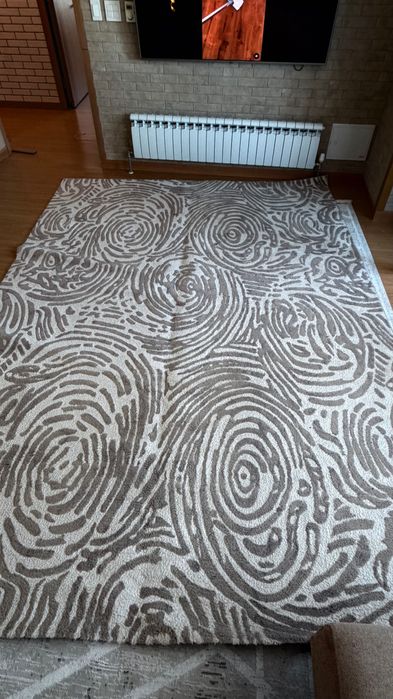 Ковры срочно нужно продать