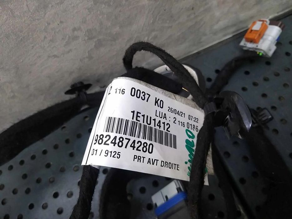 Cablaj instalatie electrica usa dreapta fata opel vivaro c 9824874280