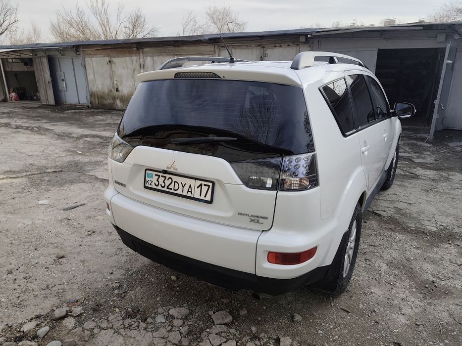 Продам Мицубиси аутлендер хл 4вд.