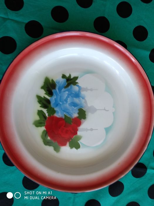 Посуда,кухонная утварь.