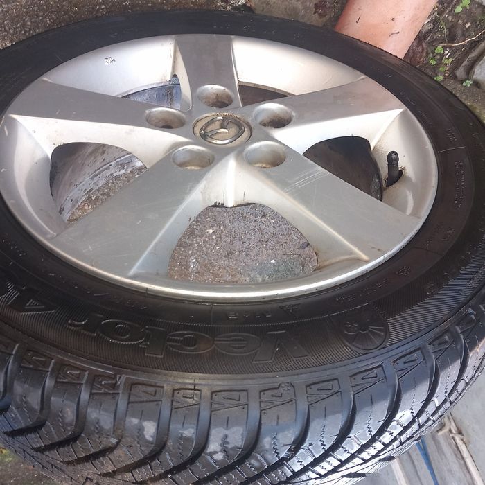 Зимни гуми Гудиар и джанти