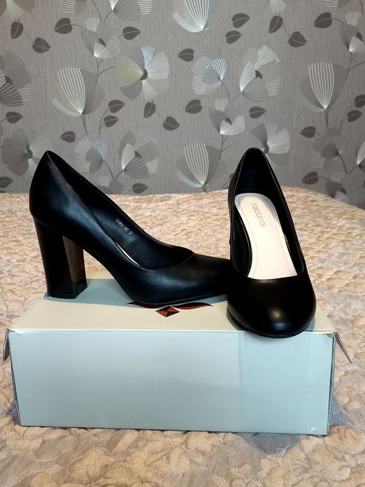 Туфли     на   каблуке