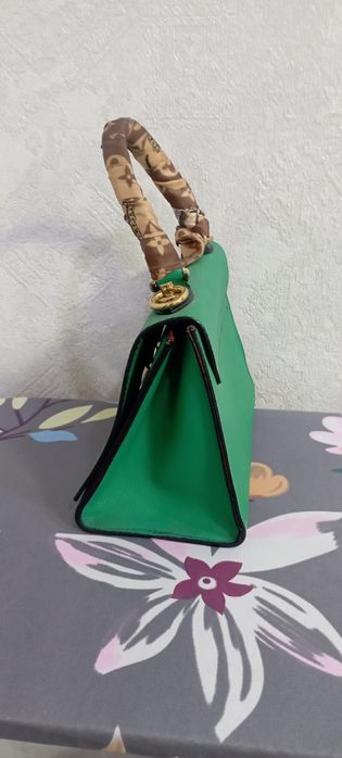 Сумка турецкая LV сотилади ,холати янги