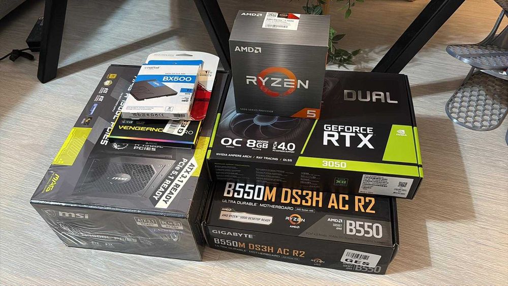 PC Gaming NOU – Ryzen 5 5600, RTX 3050 8GB, 32GB RAM, 2TB NVMe, Sursă Gold