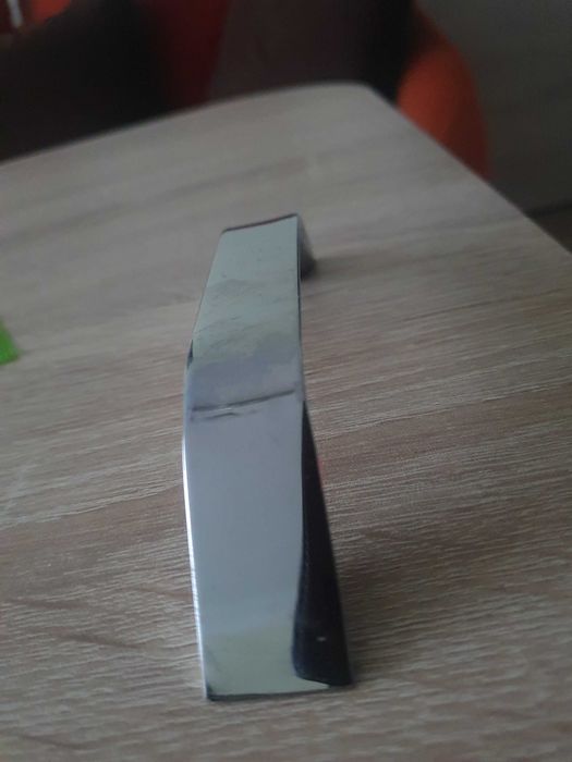 Дръжки за  шкафове на кухня