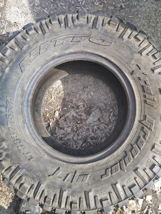 Продам резину Nitto trail grappler m/t 285/75/16