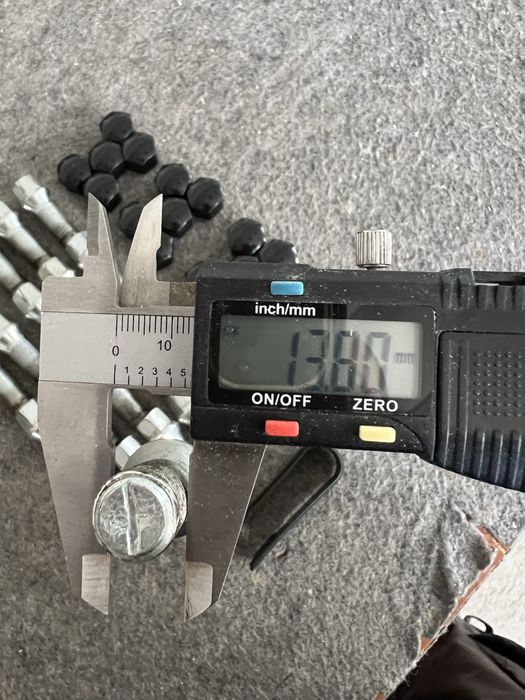 Болтове за джанти  М14х1,5 L27 мм