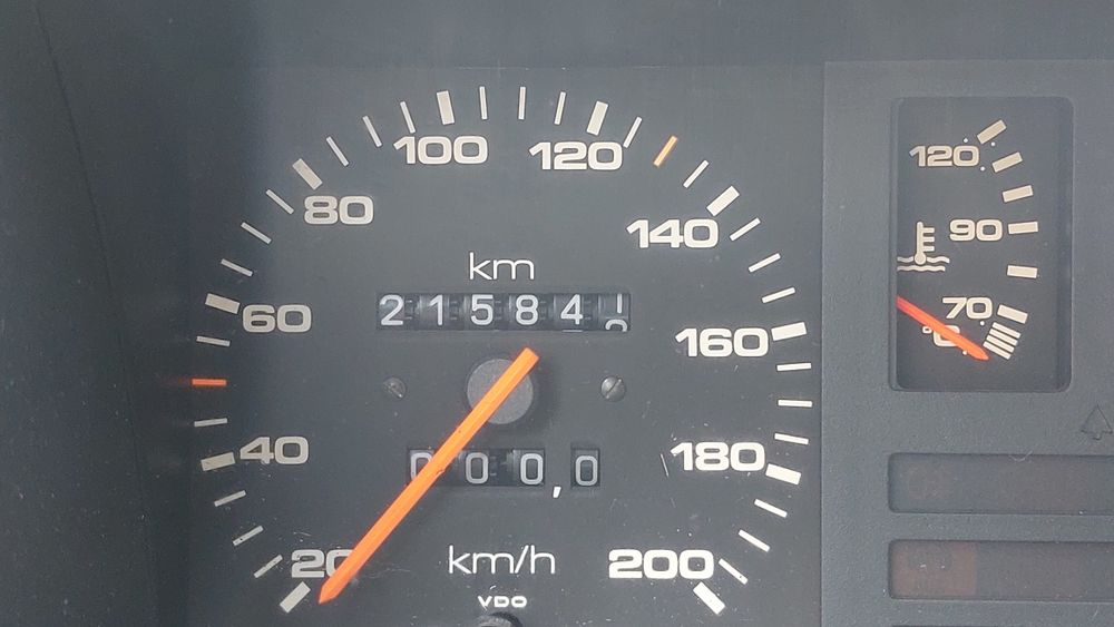 Audi 80 cc 1.6  1985г.