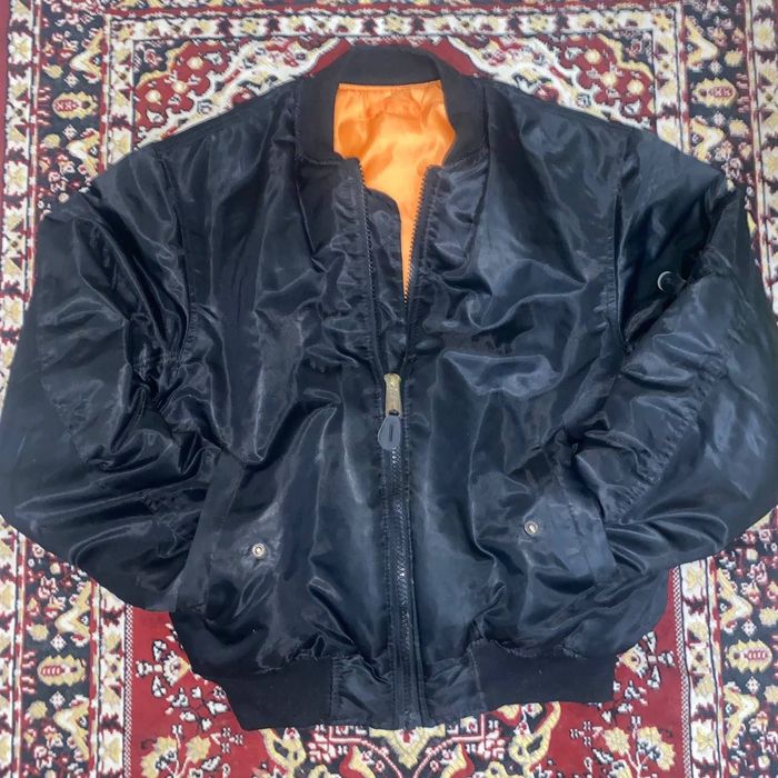 Бомбер MA-1 Mil-Tec Размер XS.
П