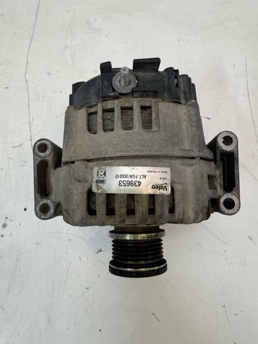 Alternator 2.2 CDI Mercedes C-Class E-Class W212 W204 Valeo 2019 E5