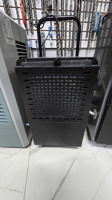 Осушители воздуха /Быстро сушит стены ,полы и  после потопа