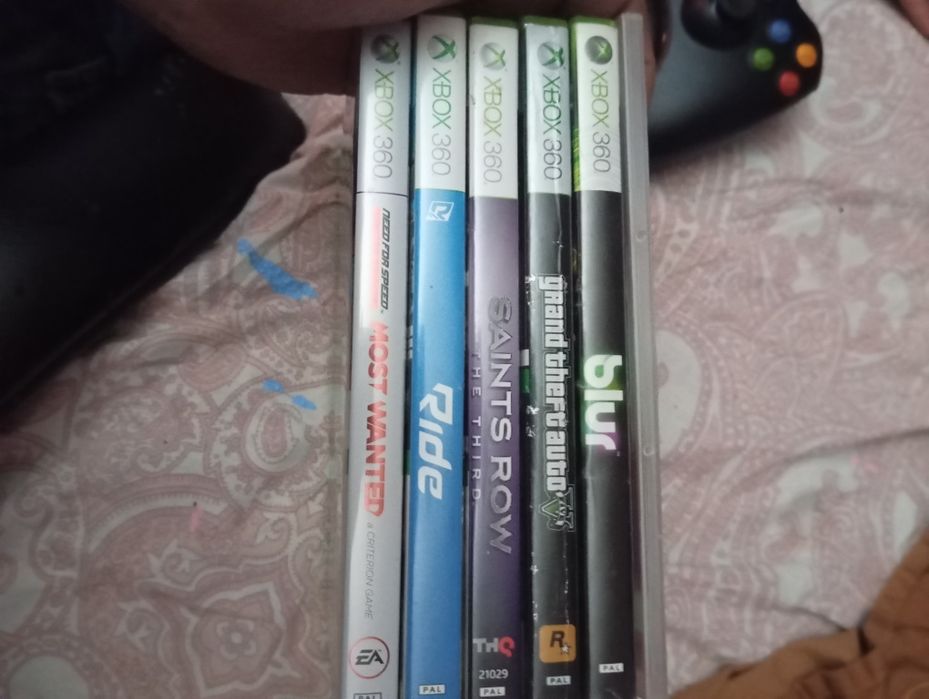 Lot DVD uri plus leptop