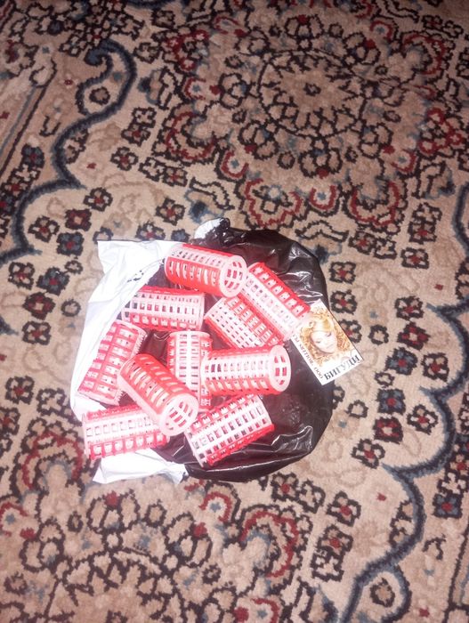 Bigudi  sochni jingalak qilish uchun xolati yangi