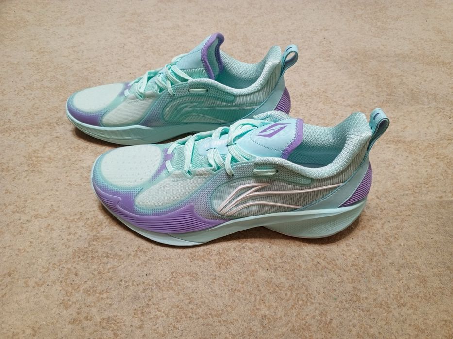 Новые кроссы,  Li ning, 45 размер, оригинал
