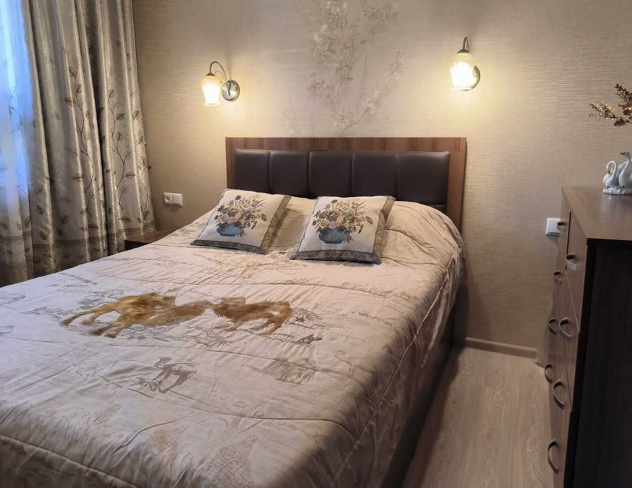 Спальный гарнитур из 3 предметов