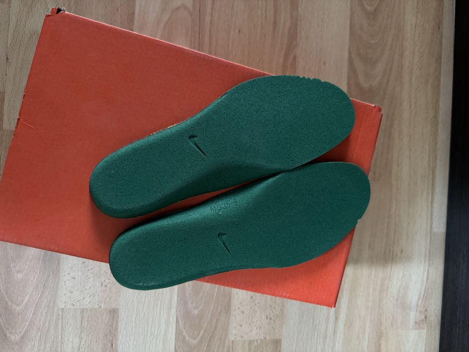 Кроссовки Nike оригинальные б/у