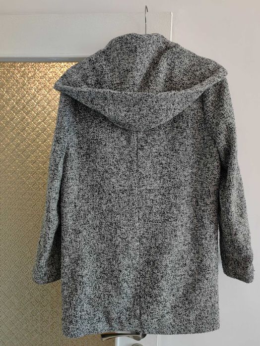 Продавам дамско палто