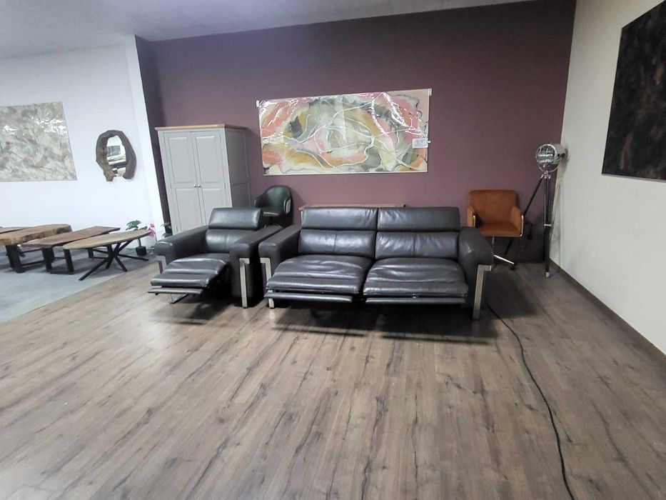 Сив кожен диван тройка и фотьойл Moreno с ел. релакс механизъм