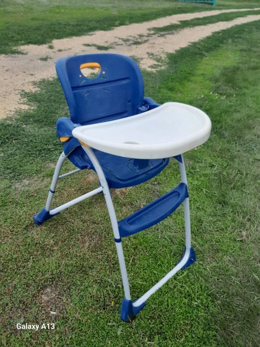 Детский стол (хорошего качества)