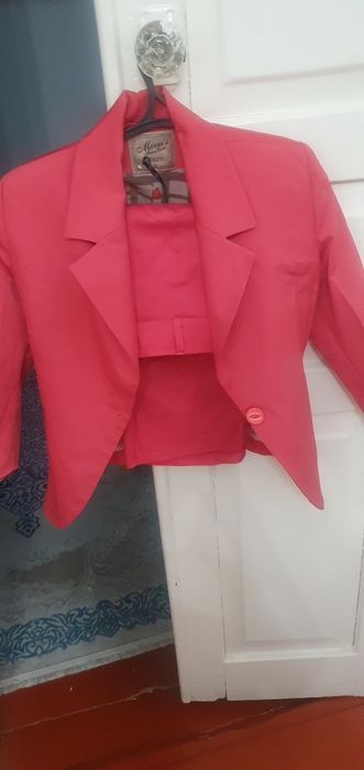 Женская одежда, платья