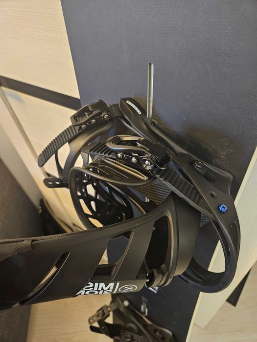 Сноуборд Burton + крепления