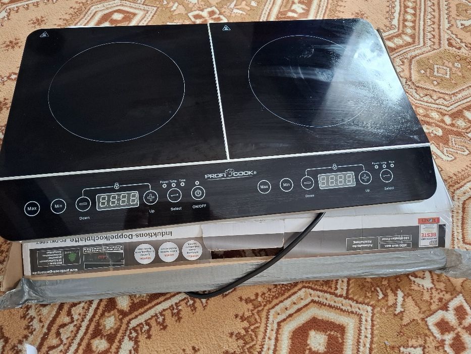 Vînd plita electrica cu inductie si display digital