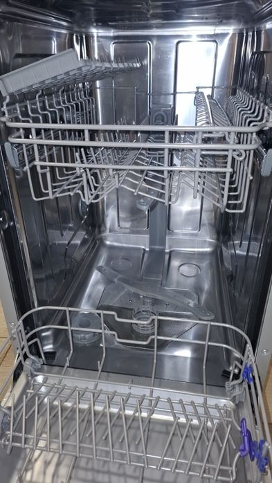Продавам Съдомиялна машина Arielli ADW8-7636VN Silver, 45см