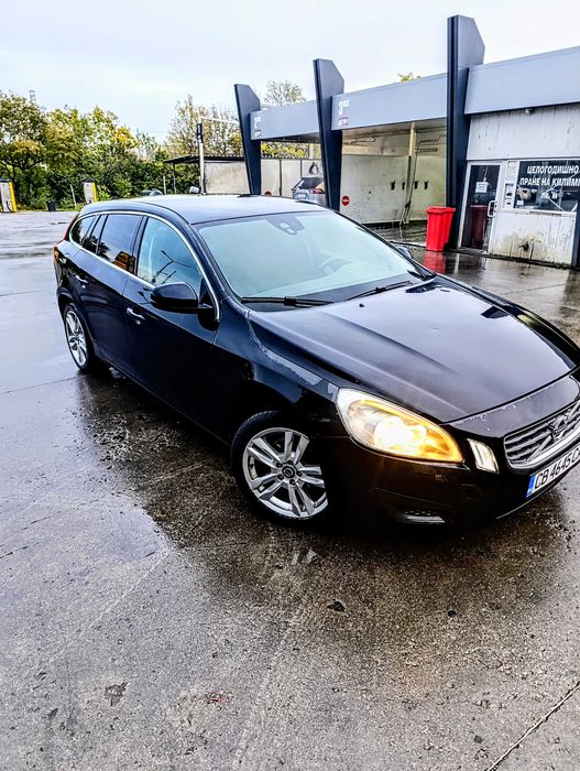 Volvo V60 2.0 D3 163 k.c.  - 5000 евро