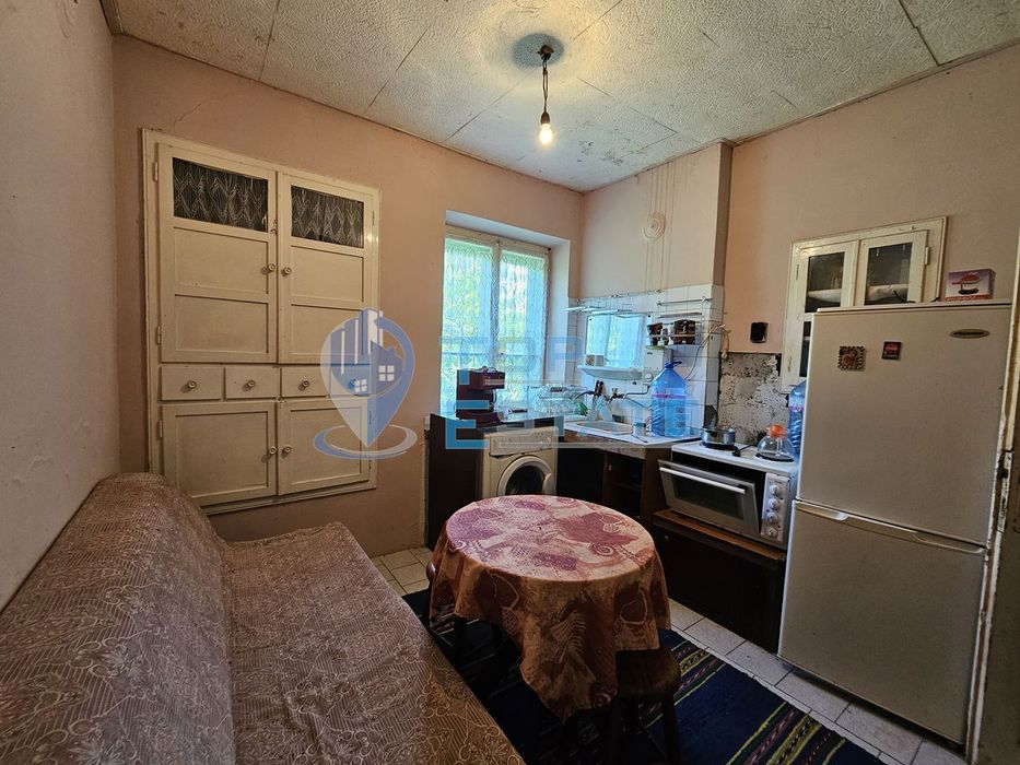 Къща в Велико Търново, област-с.Горна Липница площ 75 цена 27000