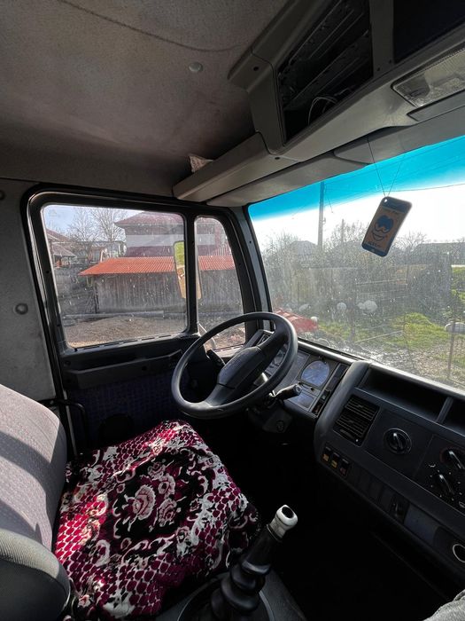 Vând mașină apicola MAN