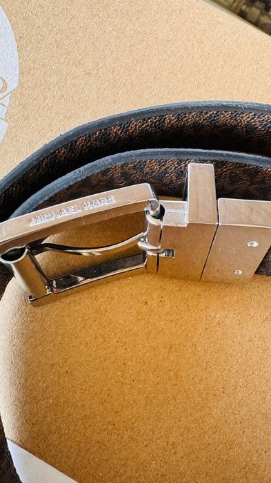 Кожен колан Michael Kors