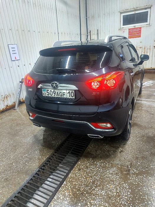 Продам JAC S3 в хорошем состоянии