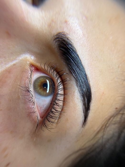 Ламиниране на мигли/вежди