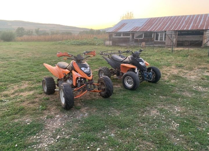 Vând 2 atvuri 250