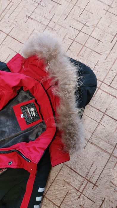 Продам зимнюю куртку  для мальчика