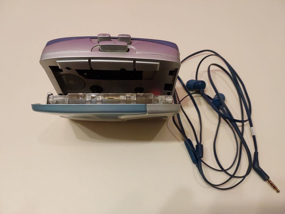 Walkman Radio Cassette Player Clatronic. Căști Jbl. Stare foarte bună