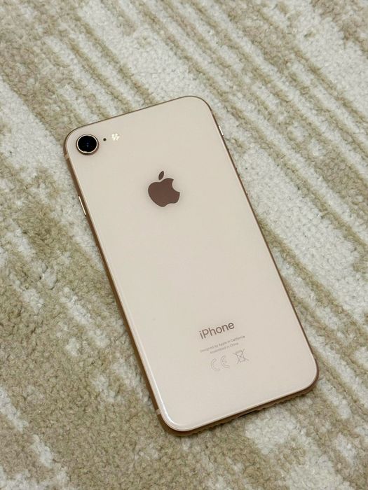 iPhone 8 В отличном состояний