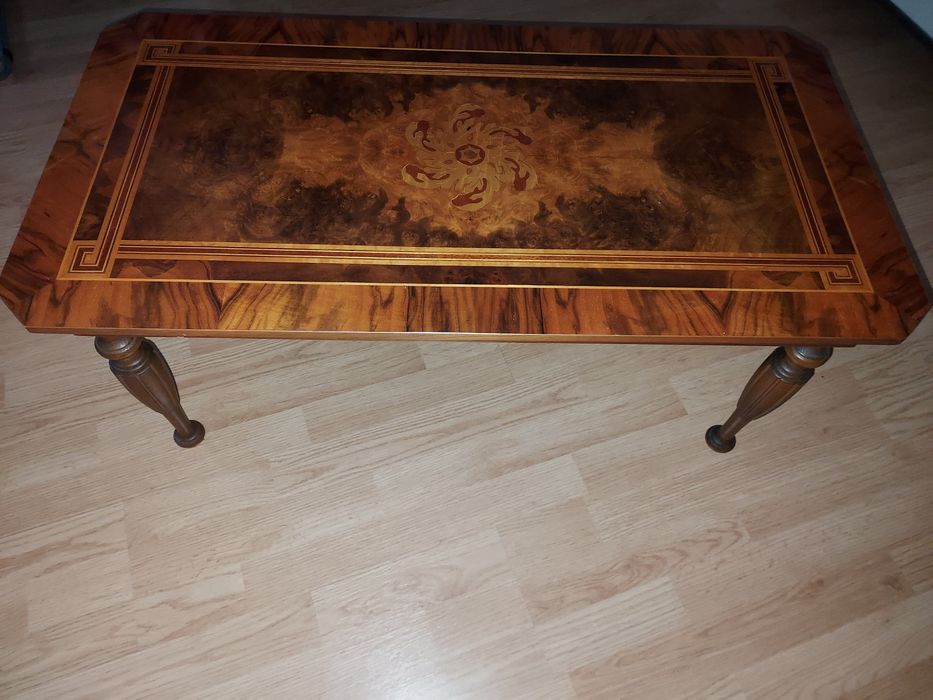 Măsuță lemn  sufragerie