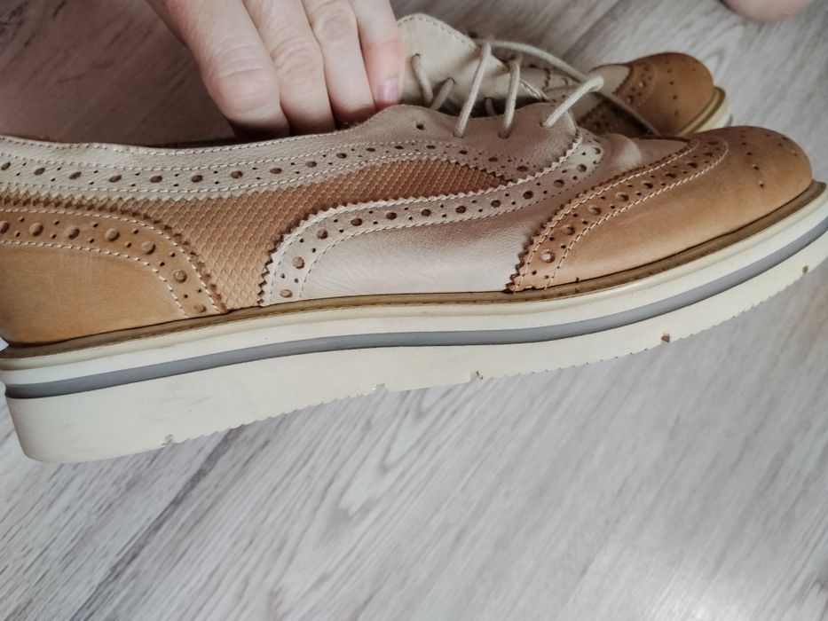 Pantofi de piele întoarsă