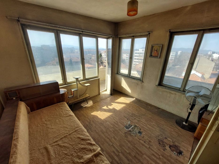 Продава се Четиристаен апартамент в Севлиево - 91 кв.м за 617 €/кв.м - Снимка #2