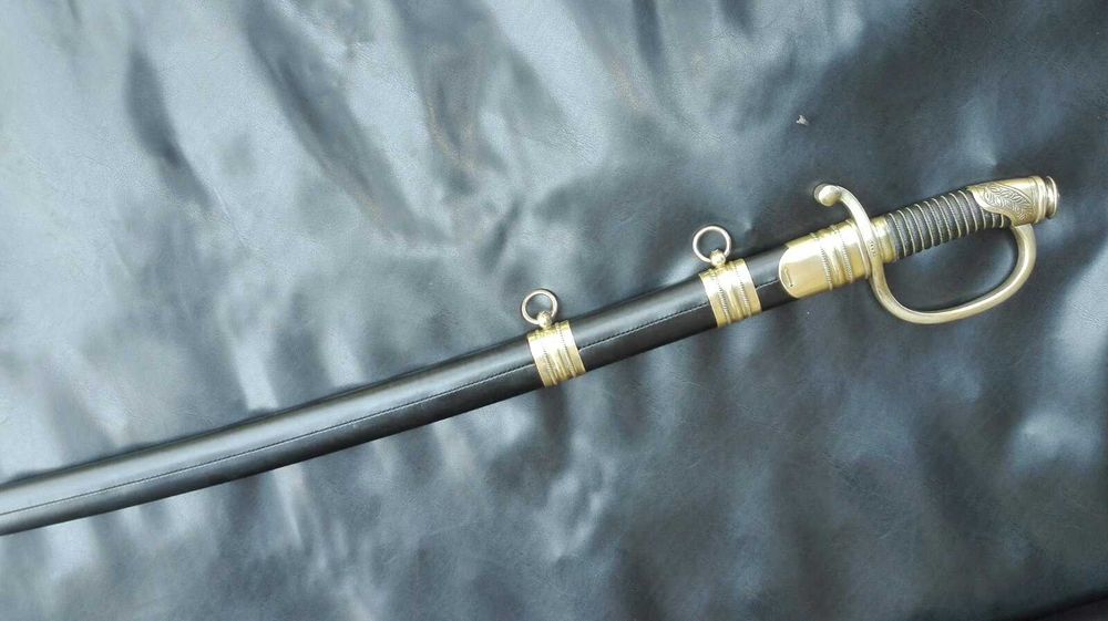 Офицерска сабя Александър Батенберг